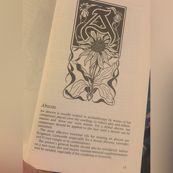 Aromatherapy An A-Z Book By Patricia Davis - Picture 6 of 9